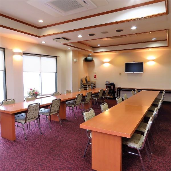 The 1st floor event room is completely private and can accommodate 30 people at once! It is fully equipped with the latest karaoke, so it is highly recommended for community gatherings. It is also possible to project