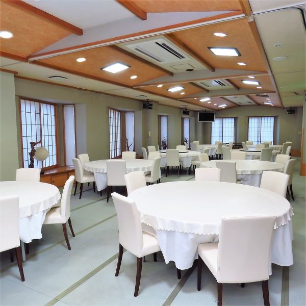 The 2nd floor event room can be used by 100 people at a time by renting out the entire floor! Equipped with the latest karaoke, it is a completely private room that is especially recommended for banquets ☆ Banquets for 5 people or more If you use the course, we can also pick you up within a radius of 10 km from the shop! Please use our shop for banquets and large banquets.