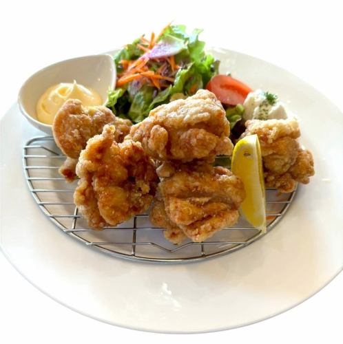 自家製鶏唐揚げ定食