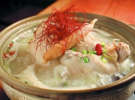 博多! 鶏の水炊きコース9品 飲み放題付(120分) 6,300円