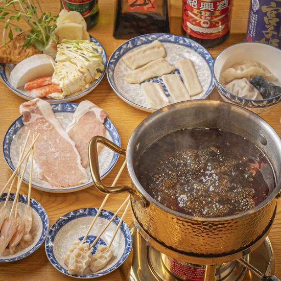 こだわり空間の店内で本場の中国料理をお楽しみください！