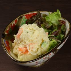 自家製ポテトサラダ