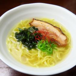 地鶏塩ラーメン