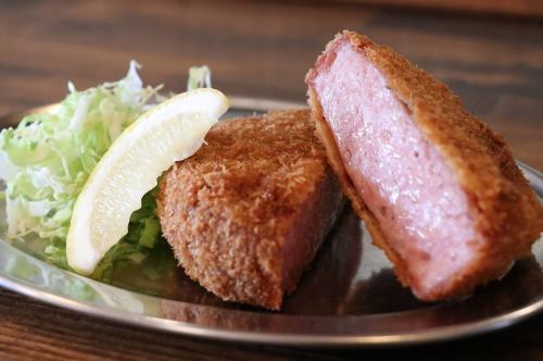 昭和の厚切りハムカツ