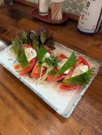 トマトとクリームチーズのカプレーゼ