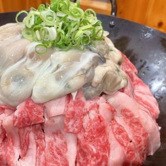 宮城県産の真牡蠣を含む全6品「牡蠣と肉鍋」 2980円(税込)