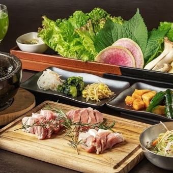 【サムギョプサル食べ放題コース】薩摩茶美豚食べ比べ & 20種類以上の野菜食べ放題♪ 2,980円