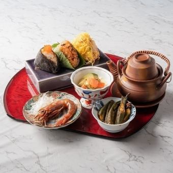 【ランチ限定】選べるおにぎり３種 旬の惣菜御膳