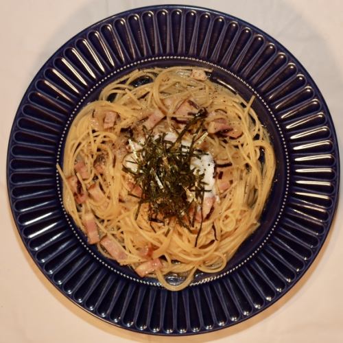 Japanese-style pasta with bacon, salted kelp, and hot spring eggs