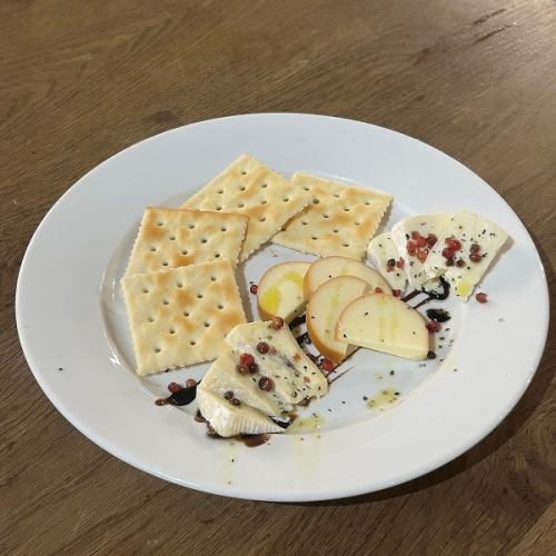 チーズ盛り合わせ