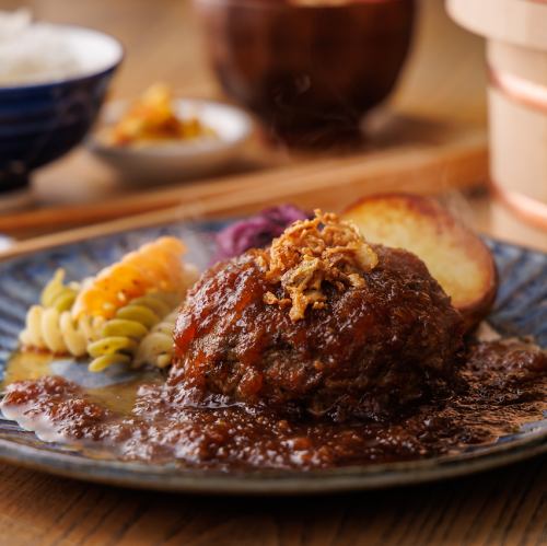 【トリコの究極ハンバーグ】トリコの究極ハンバーグ定食　［ハンバーグ 180g］