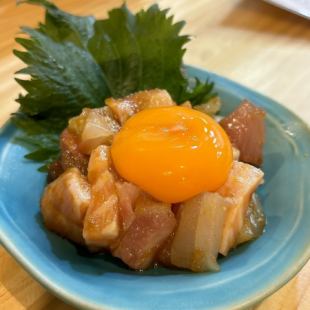 海鮮ユッケ