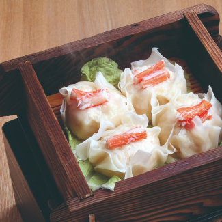 Steamed homemade crab steamed dumpling