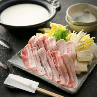 【飲み放題付】季節の宴 大皿コース　～再会を祝う、旬のご馳走を囲んで～　7,000円