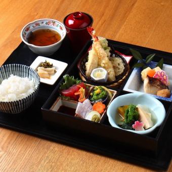 季節限定款松花堂禦前（春季）2,500日圓（含稅）