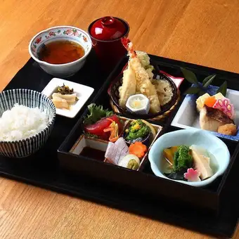 季節の松花堂御膳（秋）　2,500円（税込）