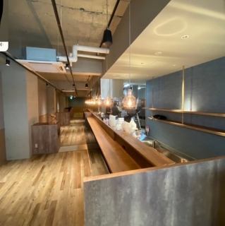 大切な記念日や接待、各種ご宴会など落ち着いた空間でごゆっくりとお食事をお楽しみいただけます。