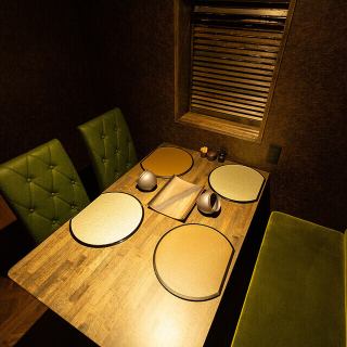 【4名様までの個室もご用意】隠れ家的なゆっくり落ち着いた雰囲気の中で、心ゆくまで串カツをご堪能いただけます!