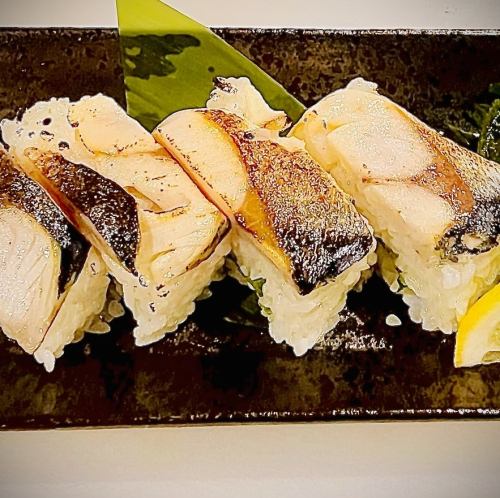 炙りサバ押し寿司
