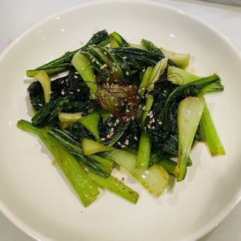 青菜炒めガーリック風味