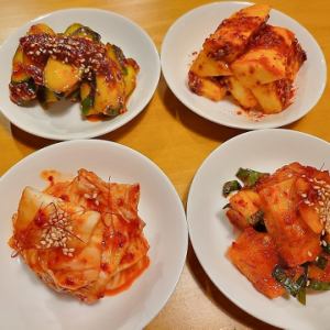 キムチ盛合せ