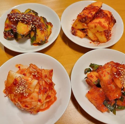 キムチ盛合せ