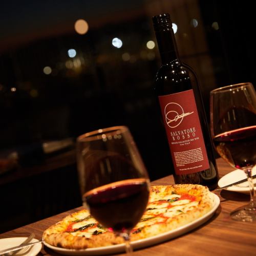 多彩なワインとオリジナルカクテルで乾杯！