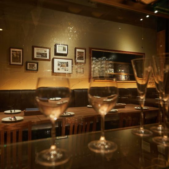 女子会・デートに◎お洒落なバーで過ごすイタリア気分のひと時