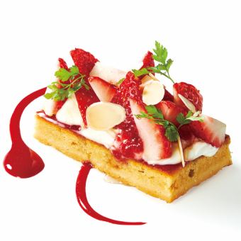 苺とリコッタクリームのタルト