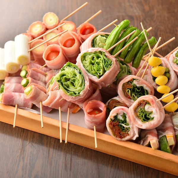 Enjoy vegetable rolls and Hakata skewers!