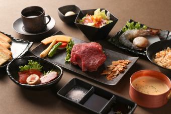 Seafood course with Australian fillet steak and Japanese fillet steak