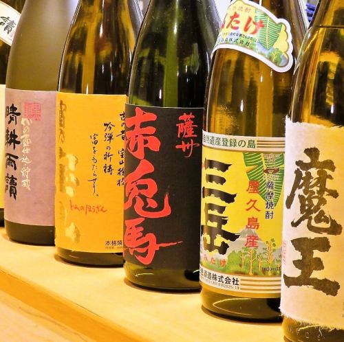 豊富に焼酎、日本酒を揃えております。