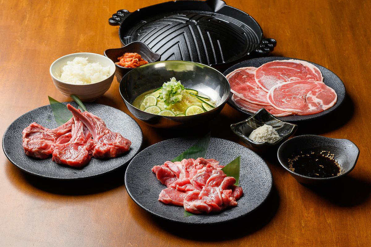 大通駅から徒歩3分！肉屋の本気ラムカレー！