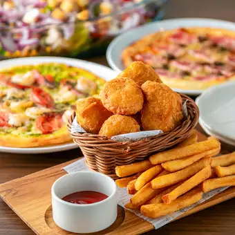 貸切に最適【スタンダードプラン】ケータリングピザなどをご用意♪150分飲み放題付き5000円◎
