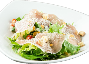 生ハムと温玉のシーザーサラダ