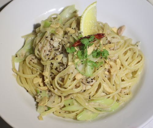 ツナと長ネギのペペロン/ボンゴレロッソ　各種