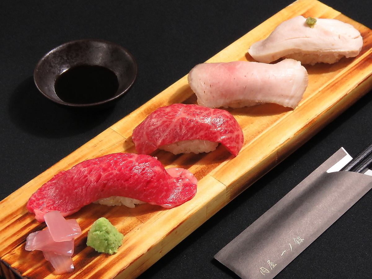 本店でも大人気の肉寿司はうきは店でもご提供しております。