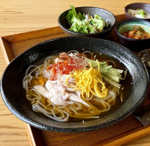 [Single item] Colorful Morioka cold noodles