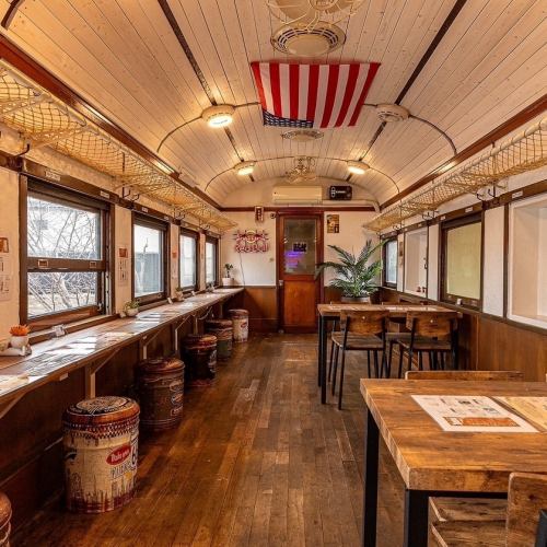 アメリカンスタイルな店内