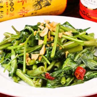 空芯菜のニンニク強火仕立て