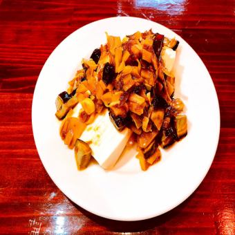 ピータン豆腐/特製クラゲの冷菜/小貝揚げ/