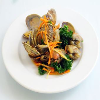 アサリの老酒漬け/チヤーシュ―冷製/蒸し鶏椒麻ソース/イカゲソ唐揚げ/蒸し鶏ネギソース