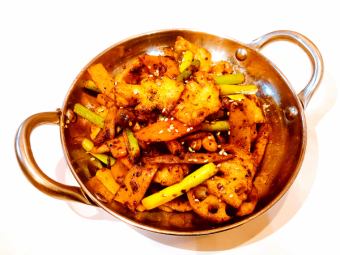 イカと唐辛子の山椒風仕上げ