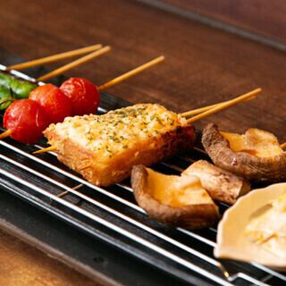 当店人気メニュー海老の風味が豊かな「えびパン」は必食