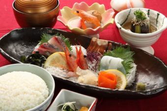 Five items of sashimi