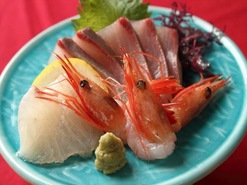 Four kinds of sashimi