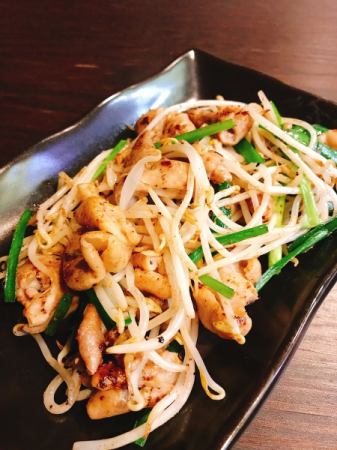 Stir-fried kore goose with bean sprouts