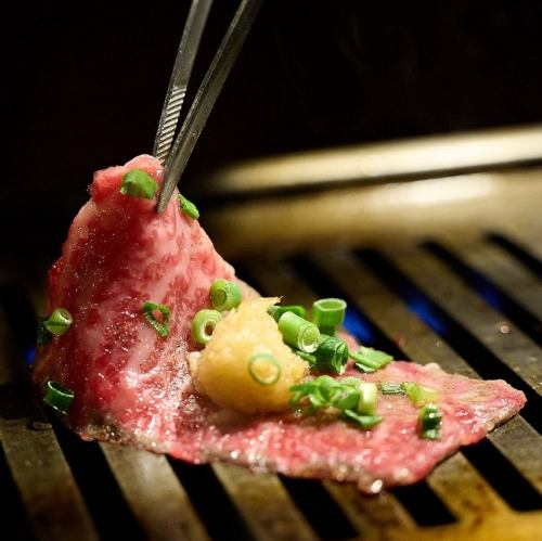 口の中でとろける至福の味わい！牛粋自慢の逸品「炙りイチボ」/1500円(税込)