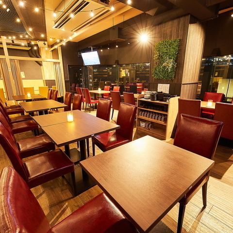 Enjoy all-you-can-eat motsu nabe and yakitori in a warm-colored space◎All for less than 3,000 yen!