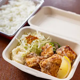 鳥ももの自家製から揚げ弁当